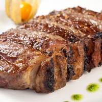 Angus preparado na parilla (grill típico da região sul, Argentina e Uruguai).